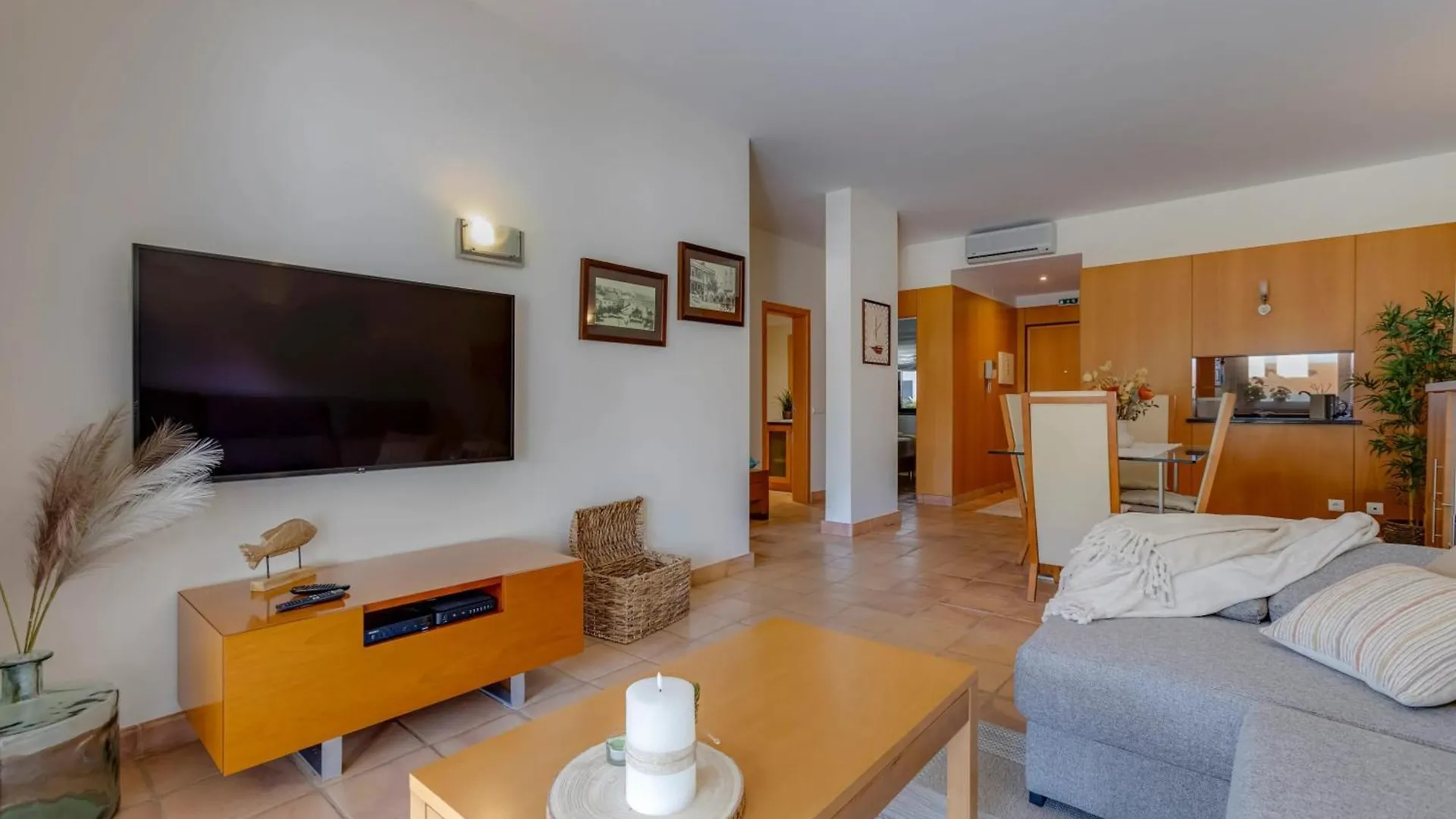 Elegant Apartment In Lagos With Pool